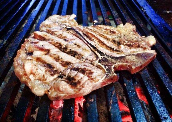 Mala Pata Parrilla y Cerveza